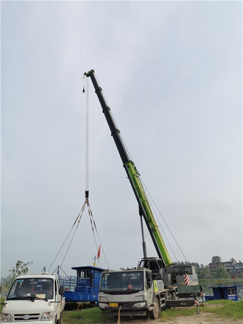 霍尔果斯市桥梁建设吊装案例